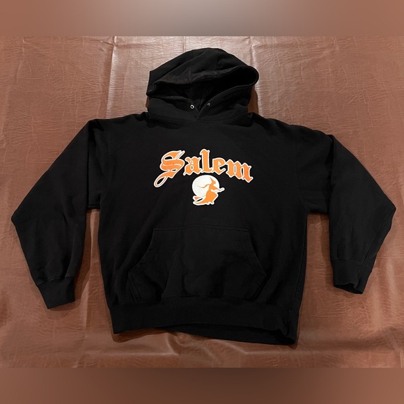 Salem Massachusetts Witch Hoodie Sweatshirt - Size Large - Picture 1 of 10